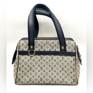 Authentic Louis Vuitton Monogram Mini Josephine PM HandBag M92049